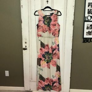 Maxi dress